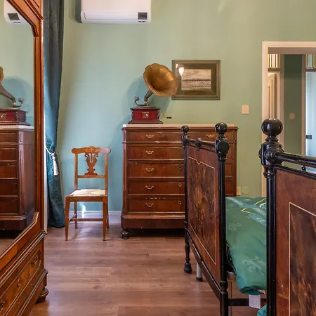 The House Of Harry Potter And A Story