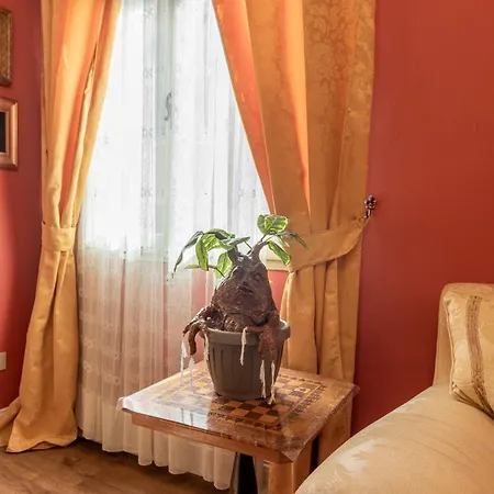 Apartamento Guesthost - The House Of Harry Potter And A Story Ferrara