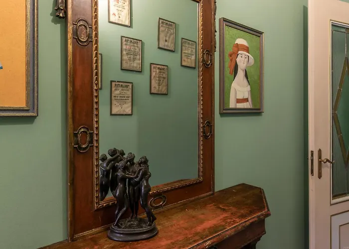 Guesthost - The House Of Harry Potter And A Story *