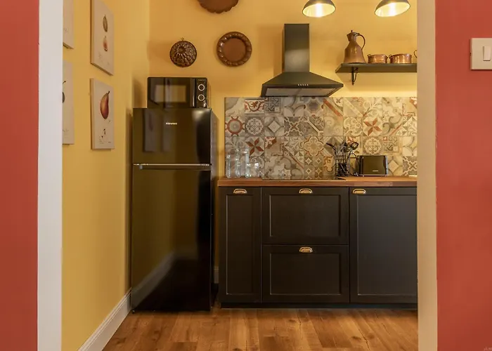 Guesthost - The House Of Harry Potter And A Story * فيرّارا